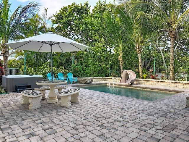 1810 E Sandpiper Road, Vero Beach, FL 32963