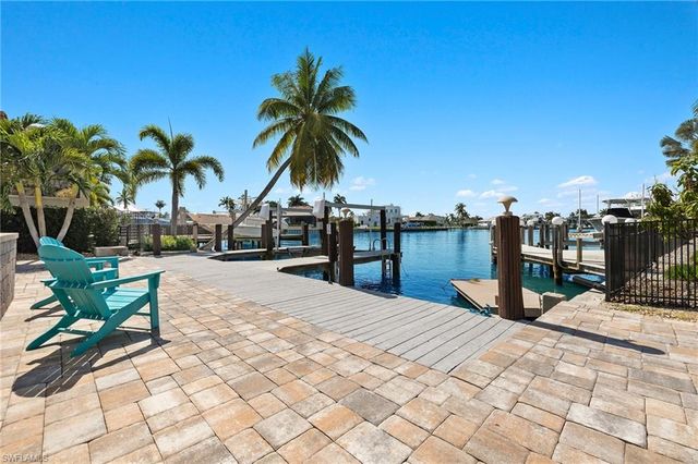 664 Bimini AVE, Marco Island, FL 34145
