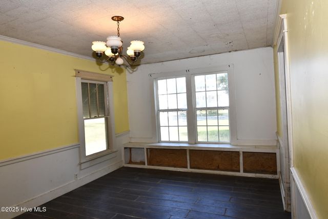 205 S King Street, Windsor, NC 27983