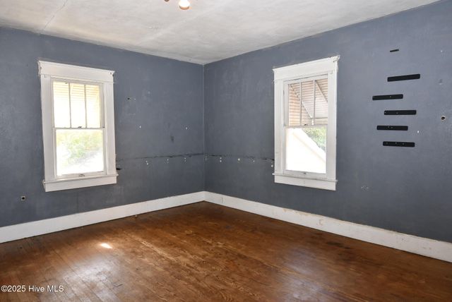 205 S King Street, Windsor, NC 27983