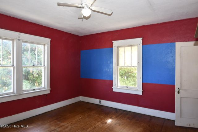 205 S King Street, Windsor, NC 27983