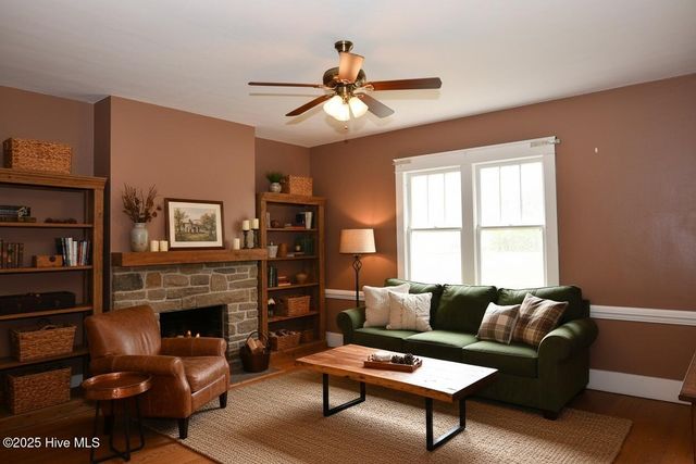 205 S King Street, Windsor, NC 27983