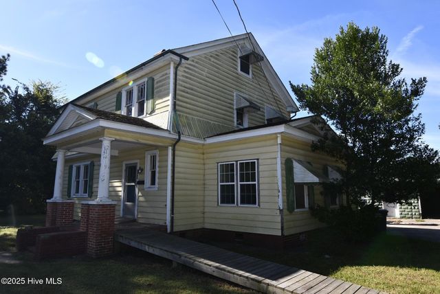 205 S King Street, Windsor, NC 27983