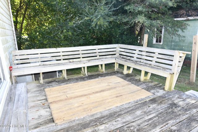 205 S King Street, Windsor, NC 27983