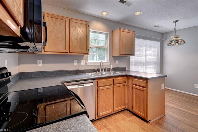 3909 Pine Bluff CT, Williamsburg, VA 23188