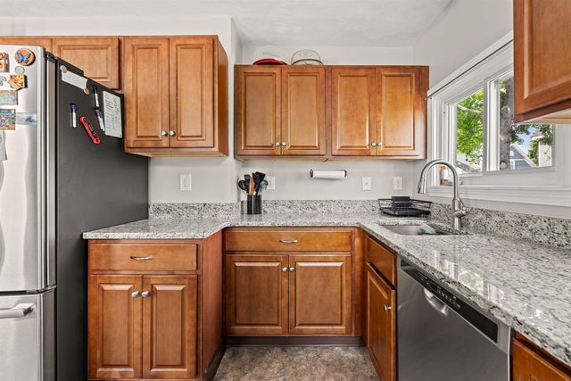 239 Cass Street, Portsmouth, NH 03801