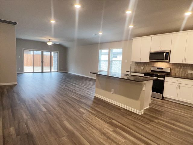 1206 Corkwood, Melissa, TX 75454