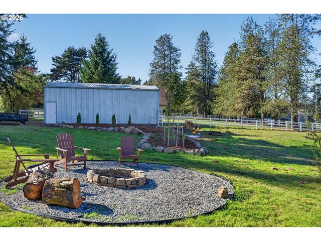 15781 LODER Rd, Oregon City, OR 97045
