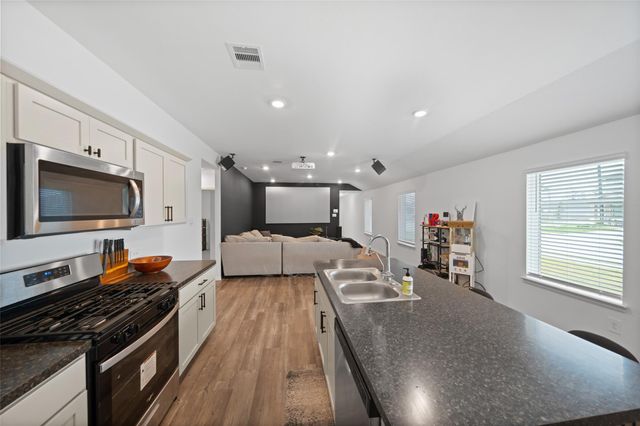 5903 Cypresswood Heights Drive, Spring, TX 77373