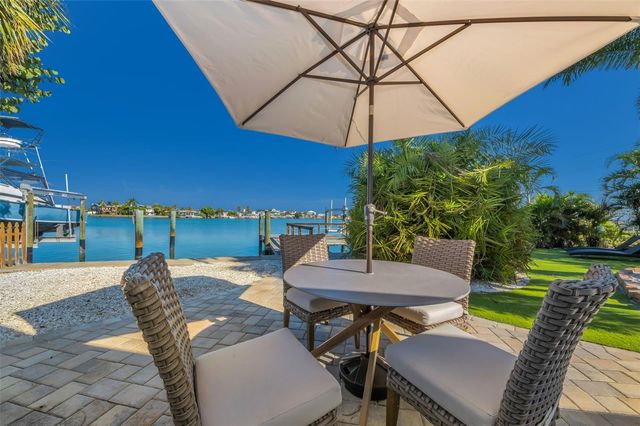 16101 REDINGTON DRIVE, Redington Beach, FL 33708