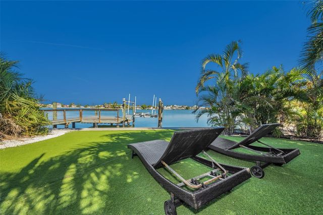 16101 REDINGTON DRIVE, Redington Beach, FL 33708