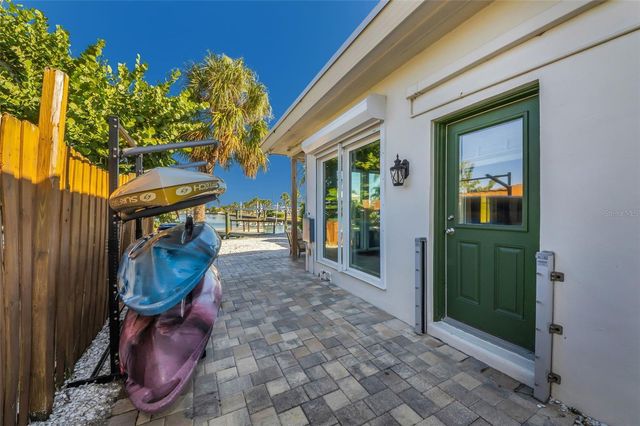 16101 REDINGTON DRIVE, Redington Beach, FL 33708