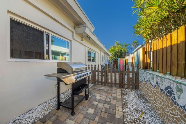 16101 REDINGTON DRIVE, Redington Beach, FL 33708