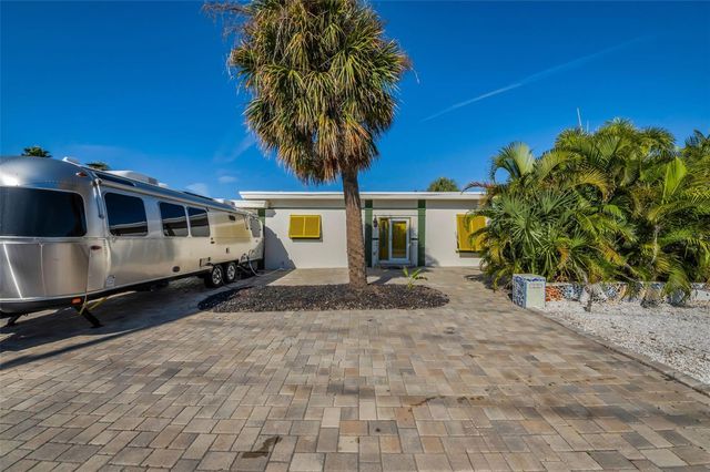 16101 REDINGTON DRIVE, Redington Beach, FL 33708