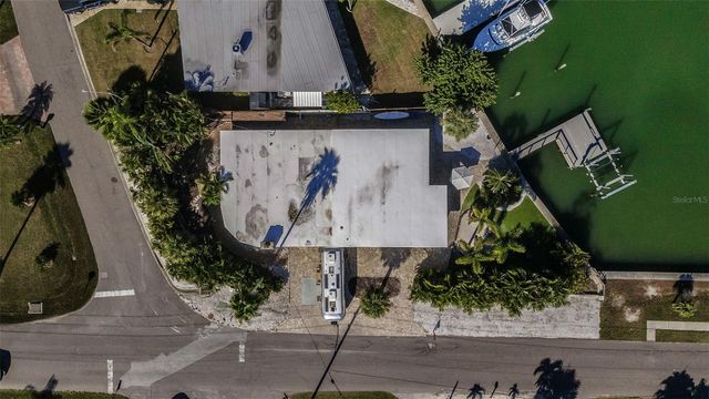 16101 REDINGTON DRIVE, Redington Beach, FL 33708