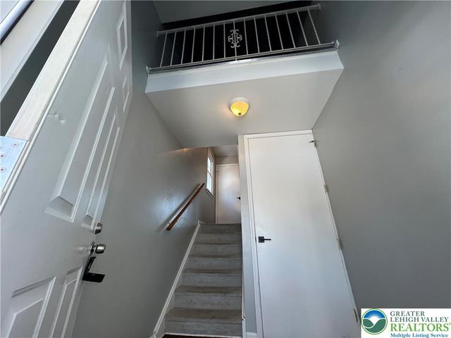 236 Vista Drive, Easton, PA 18042