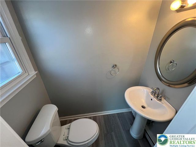 236 Vista Drive, Easton, PA 18042