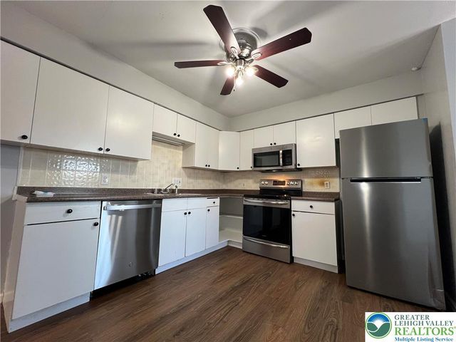 236 Vista Drive, Easton, PA 18042