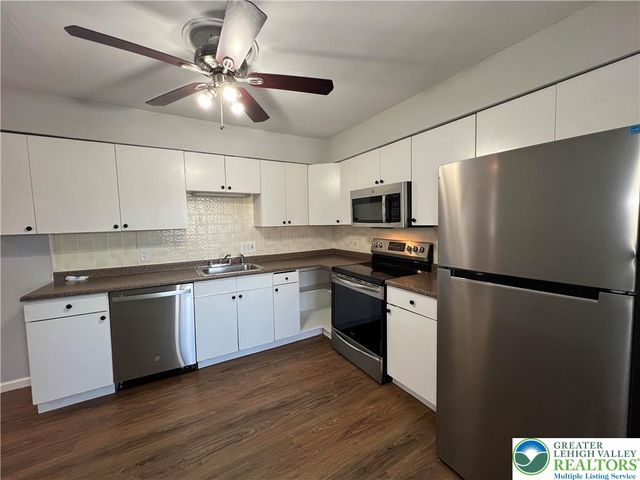 236 Vista Drive, Easton, PA 18042