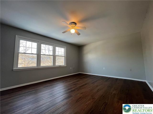 236 Vista Drive, Easton, PA 18042