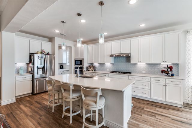 12201 Pepperidge Avenue, Denton, TX 76207