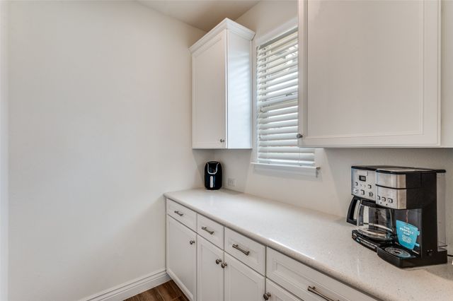 12201 Pepperidge Avenue, Denton, TX 76207