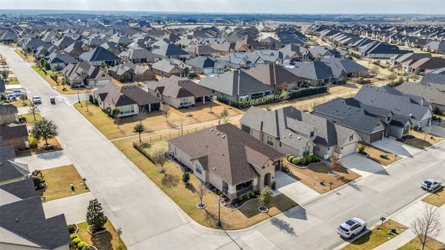 12201 Pepperidge Avenue, Denton, TX 76207