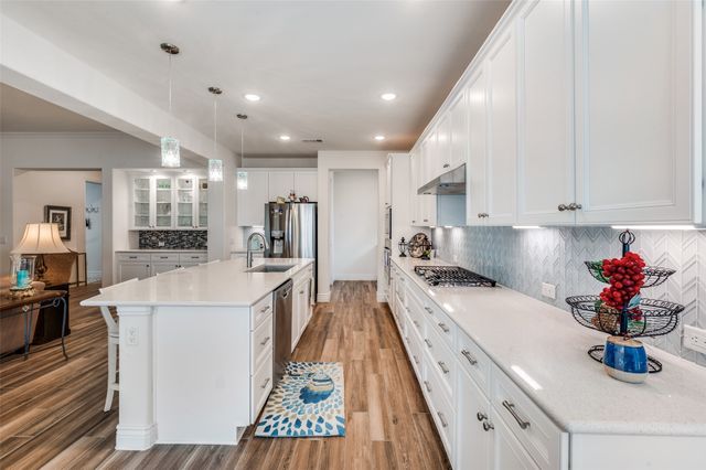 12201 Pepperidge Avenue, Denton, TX 76207