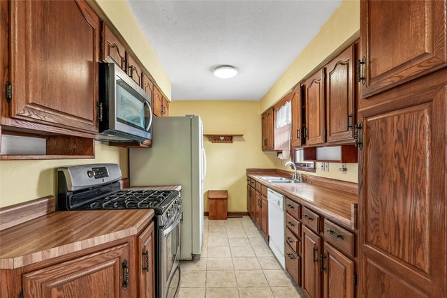 2113 Boyd Street, Des Moines, IA 50317