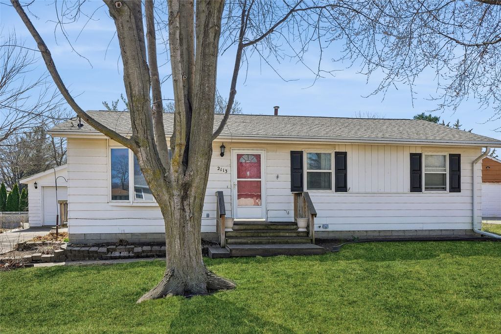 2113 Boyd Street, Des Moines, IA 50317