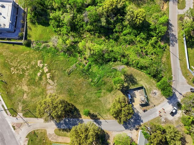7019 Edgemere Place, Lake Worth, TX 76135