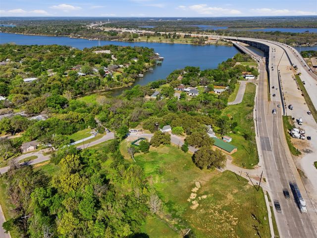 7019 Edgemere Place, Lake Worth, TX 76135