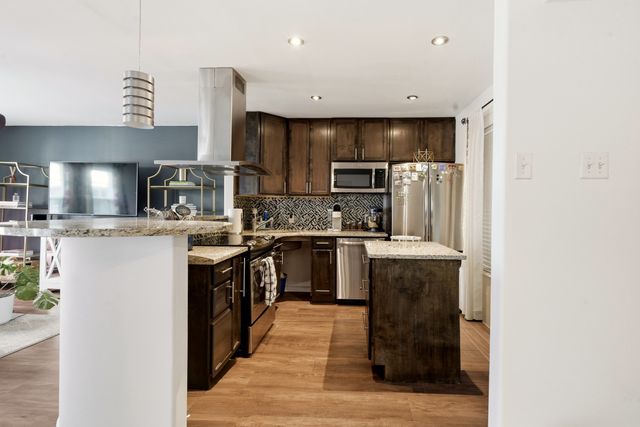 5335 Bent Tree Forest Drive 252, Dallas, TX 75248