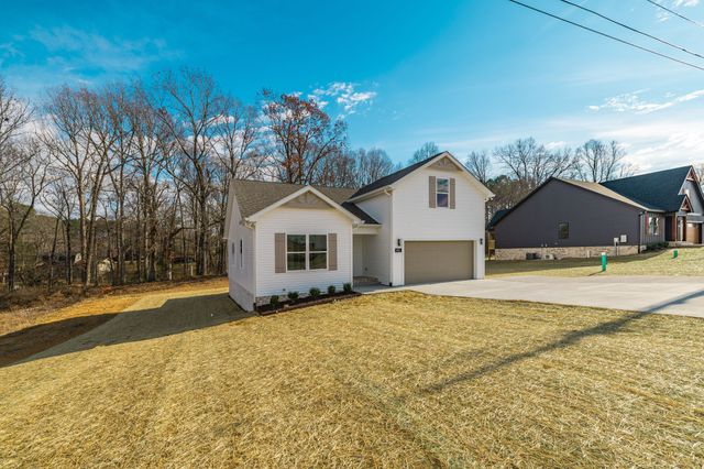4131 Hereford Dr, Greenbrier, TN 37073