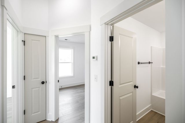 4131 Hereford Dr, Greenbrier, TN 37073