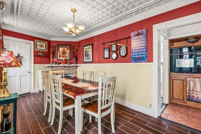 208 South Main St, Raynham, MA 02767