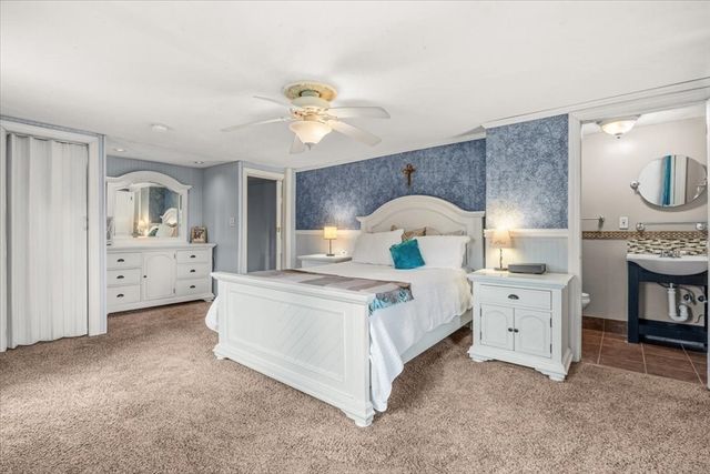 208 South Main St, Raynham, MA 02767