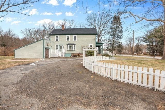 208 South Main St, Raynham, MA 02767