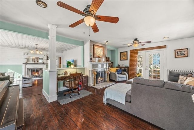 208 South Main St, Raynham, MA 02767