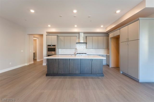 9128 Las Manaitas Avenue 201, Las Vegas, NV 89144