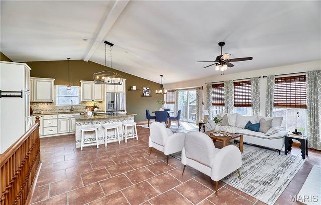 1102 Hampton Meadows Drive, O'fallon, MO 63368