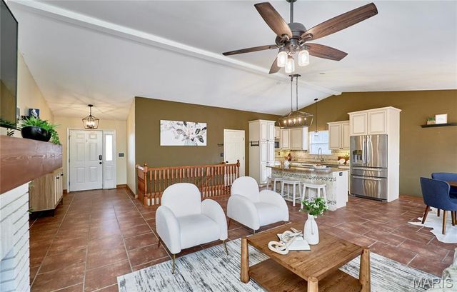 1102 Hampton Meadows Drive, O'fallon, MO 63368