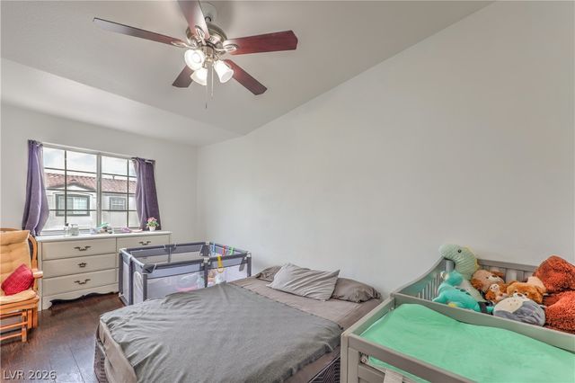 5330 East Charleston Boulevard 44, Las Vegas, NV 89142