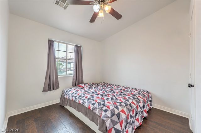 5330 East Charleston Boulevard 44, Las Vegas, NV 89142