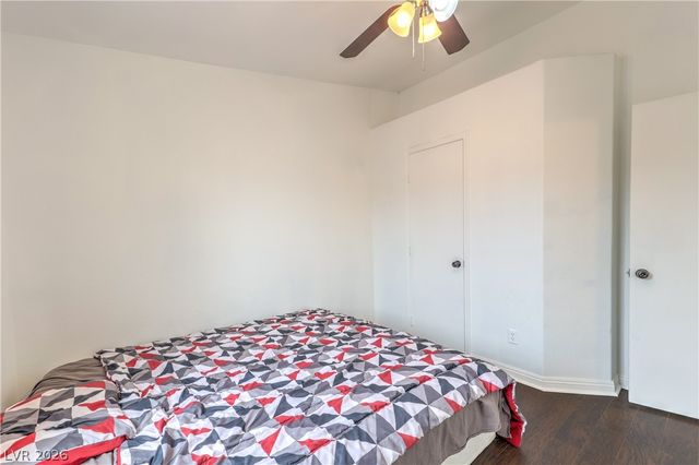 5330 East Charleston Boulevard 44, Las Vegas, NV 89142