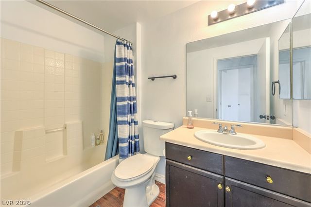 5330 East Charleston Boulevard 44, Las Vegas, NV 89142