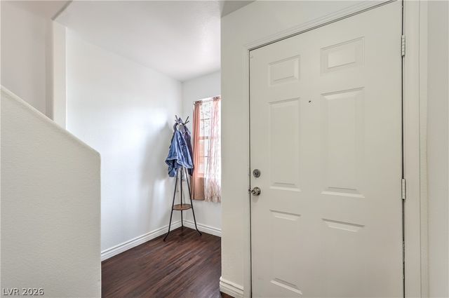 5330 East Charleston Boulevard 44, Las Vegas, NV 89142