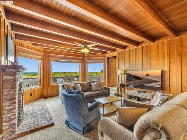 1221 S PROM, Seaside, OR 97138