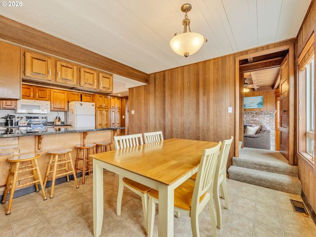 1221 S PROM, Seaside, OR 97138