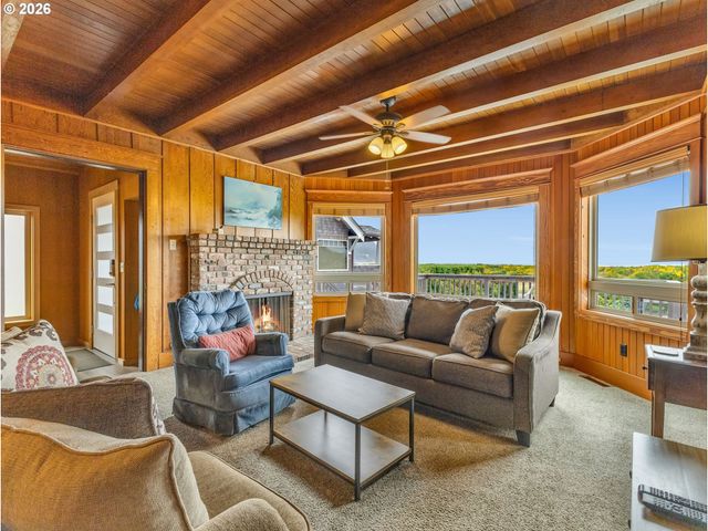1221 S PROM, Seaside, OR 97138
